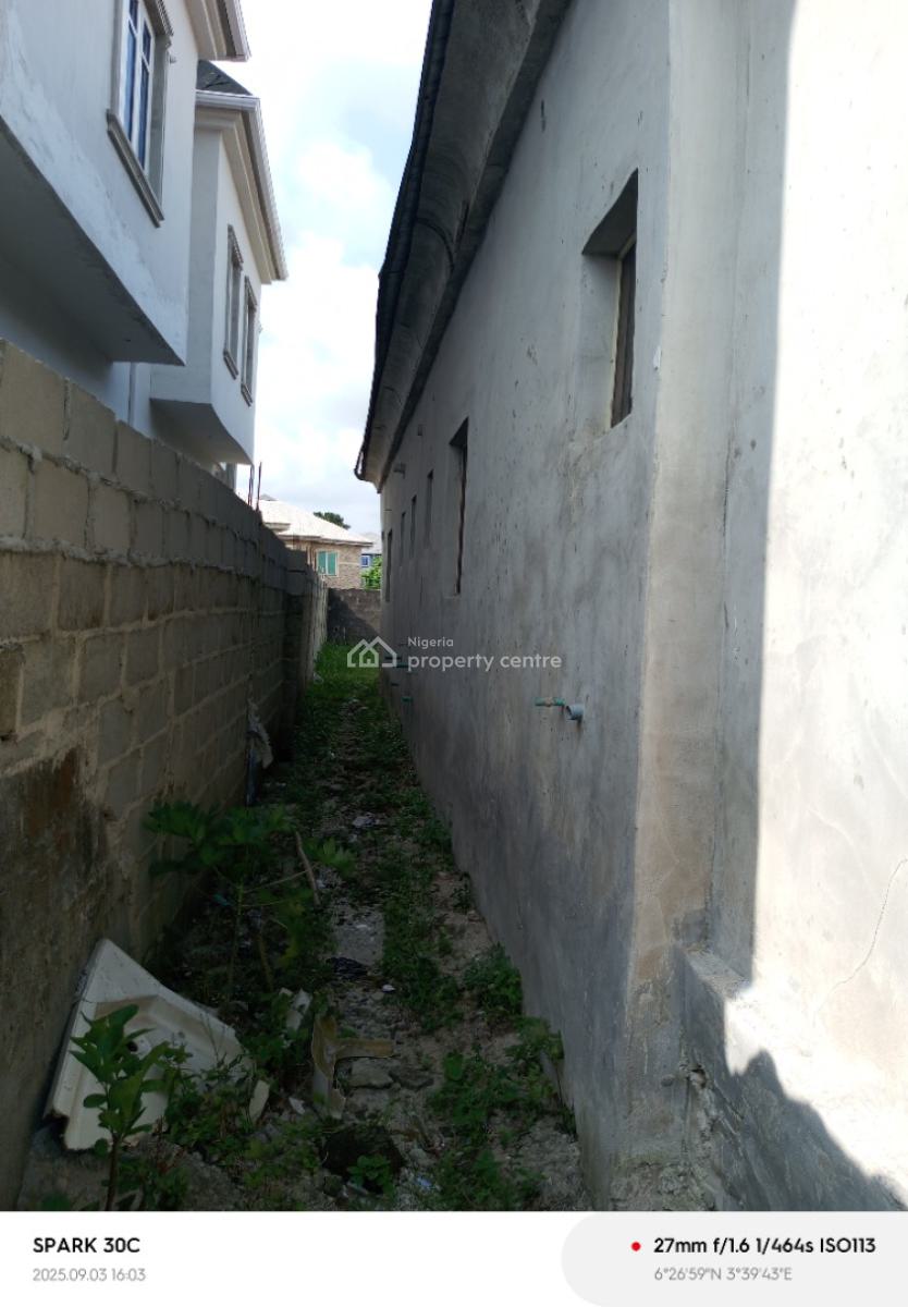 5 Units of Apartments Bungalow, Eputu 3, Eputu, Ibeju Lekki, Lagos, Block of Flats for Sale