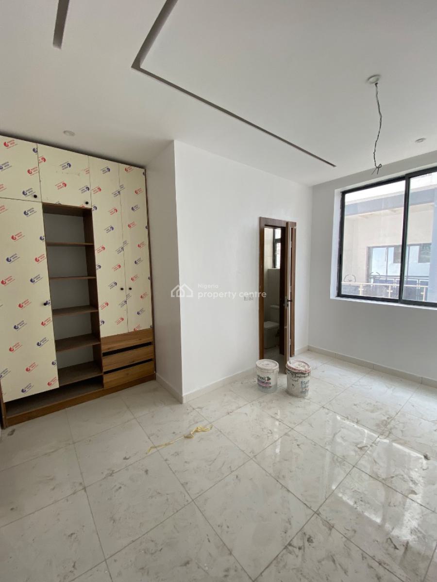 Lovely 3 Bed Apartment in a Secured Environment, Lekki Phase1, Lekki Phase 1, Lekki, Lagos, Flat / Apartment for Sale