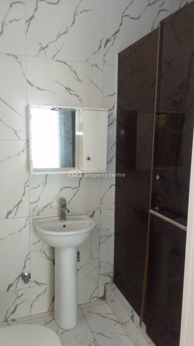 a Spacious Room and Parlor, Chevron Drive Lekki Paradise 3 Estate Chevron, Lekki, Lagos, Self Contain (single Rooms) for Rent
