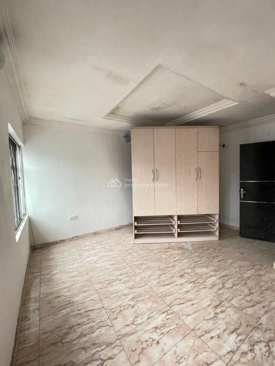 Spaciously Built 4 Bedroom Terrace Duplex with Bq, Surulere, Lagos, Terraced Duplex for Sale