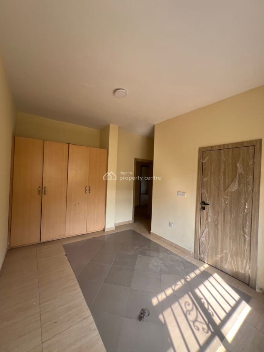 Spacious 3 Bedroom Apartment Within a Secured Neighborhood, Ikota, Lekki, Lagos, Flat / Apartment for Rent