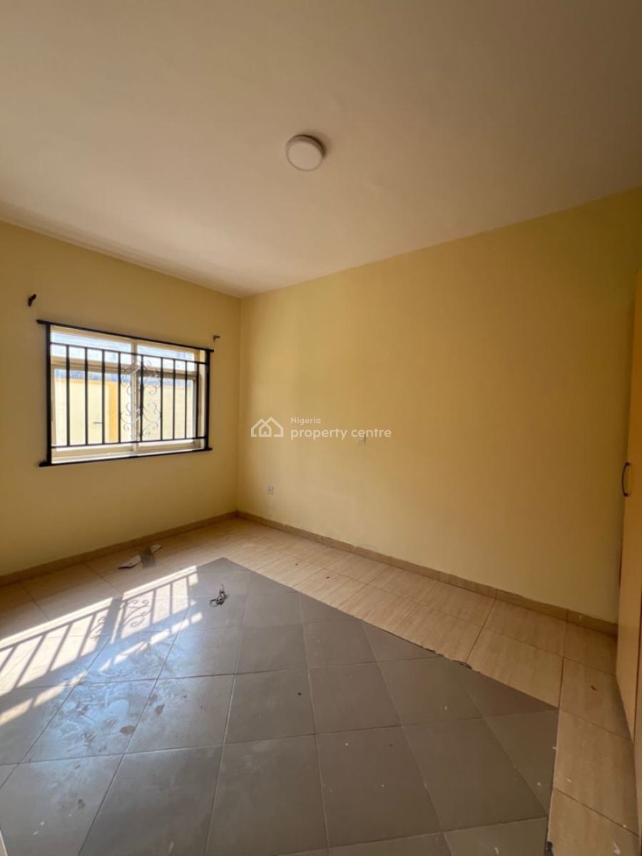 Spacious 3 Bedroom Apartment Within a Secured Neighborhood, Ikota, Lekki, Lagos, Flat / Apartment for Rent