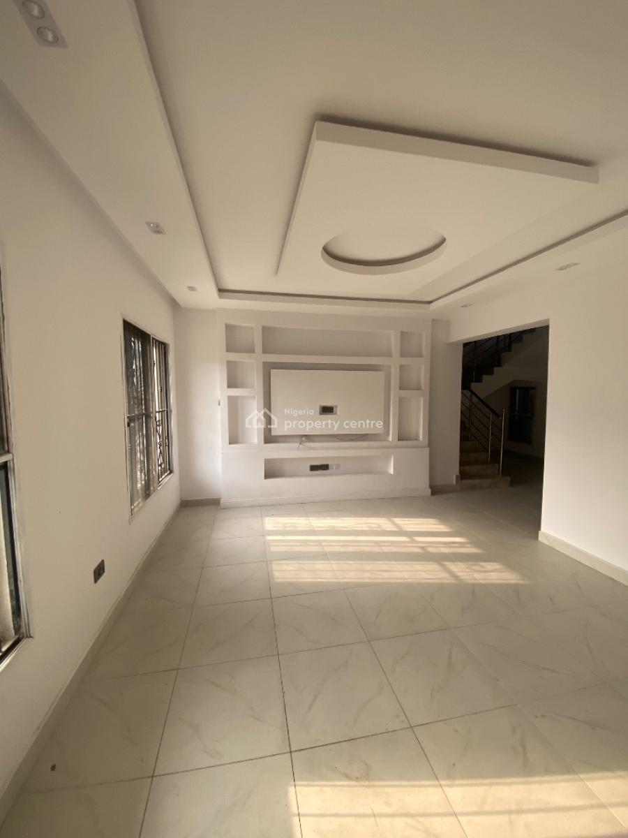 Lovely 5 Bed Semi Detached Duplex in an Estate, Lekki Right, Lekki Phase 1, Lekki, Lagos, Semi-detached Duplex for Sale