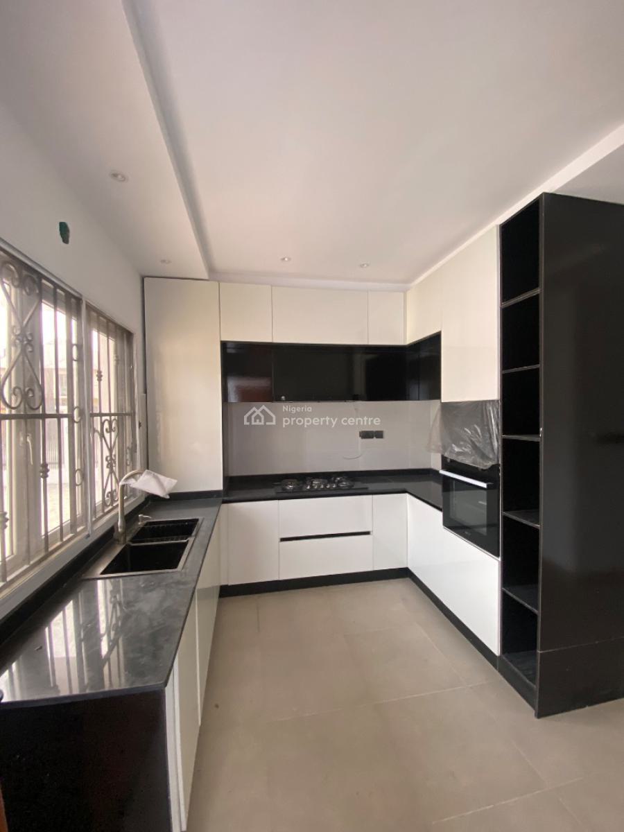 Lovely 5 Bed Semi Detached Duplex in an Estate, Lekki Right, Lekki Phase 1, Lekki, Lagos, Semi-detached Duplex for Sale