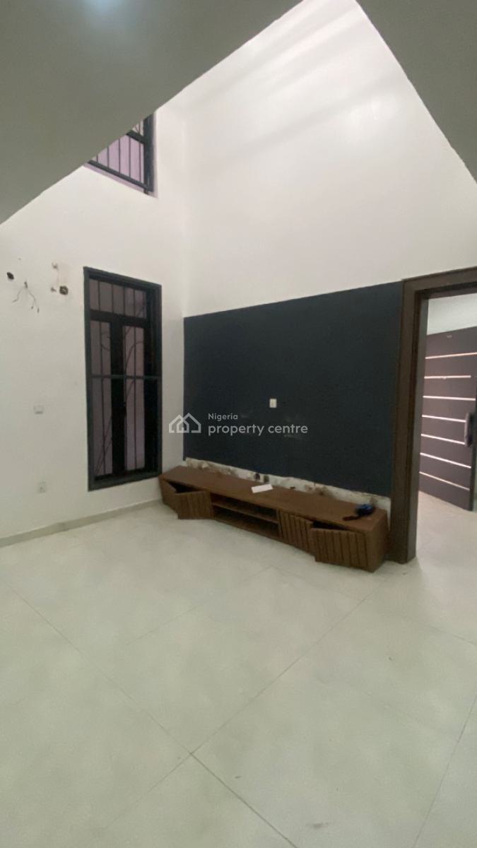 Luxury 4 Bedroom Terrace Duplex + Bq  Guzape, Guzape, Guzape District, Abuja, Terraced Duplex for Rent