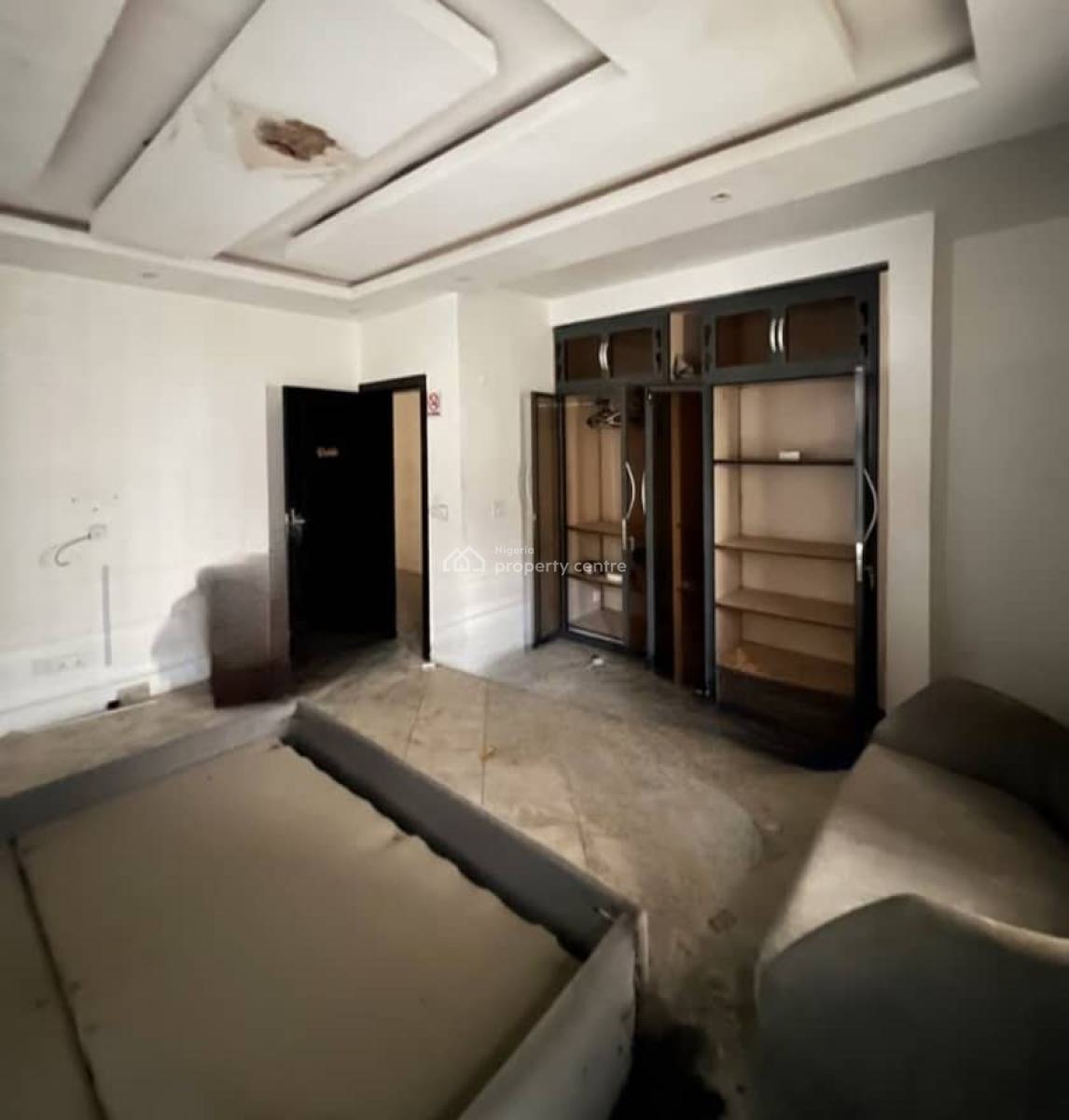 Well Maintained Spacious 9 Bedrooms Duplex with Bq and Pool, Oniru, Victoria Island (vi), Lagos, Hotel / Guest House for Rent