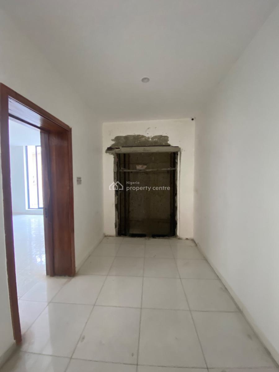 Lovely 2 Bed Apartment in a Call to Access Estate, Lekki Right, Lekki Phase 1, Lekki, Lagos, Flat / Apartment for Sale