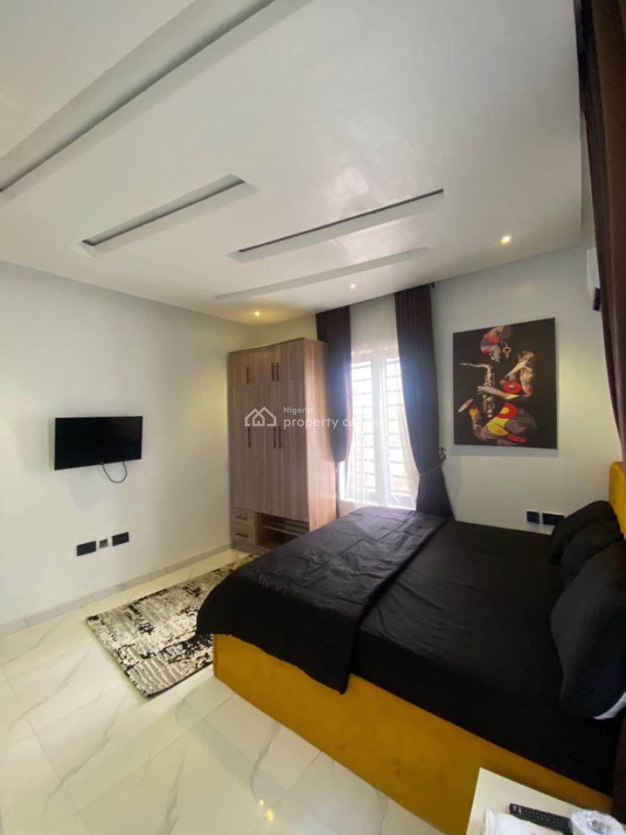 an Executive Service Furnished Mini Flat, Off Abraham Adesanya Estate, Ogombo, Ajah, Lagos, Mini Flat (room and Parlour) for Rent