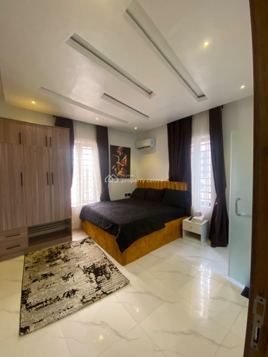 an Executive Service Furnished Mini Flat, Off Abraham Adesanya Estate, Ogombo, Ajah, Lagos, Mini Flat (room and Parlour) for Rent