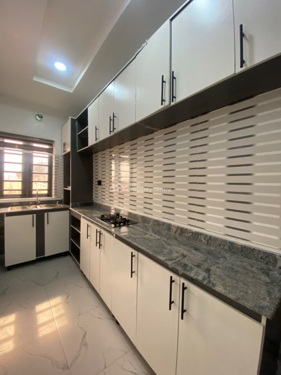 an Executive Service Furnished Mini Flat, Off Abraham Adesanya Estate, Ogombo, Ajah, Lagos, Mini Flat (room and Parlour) for Rent