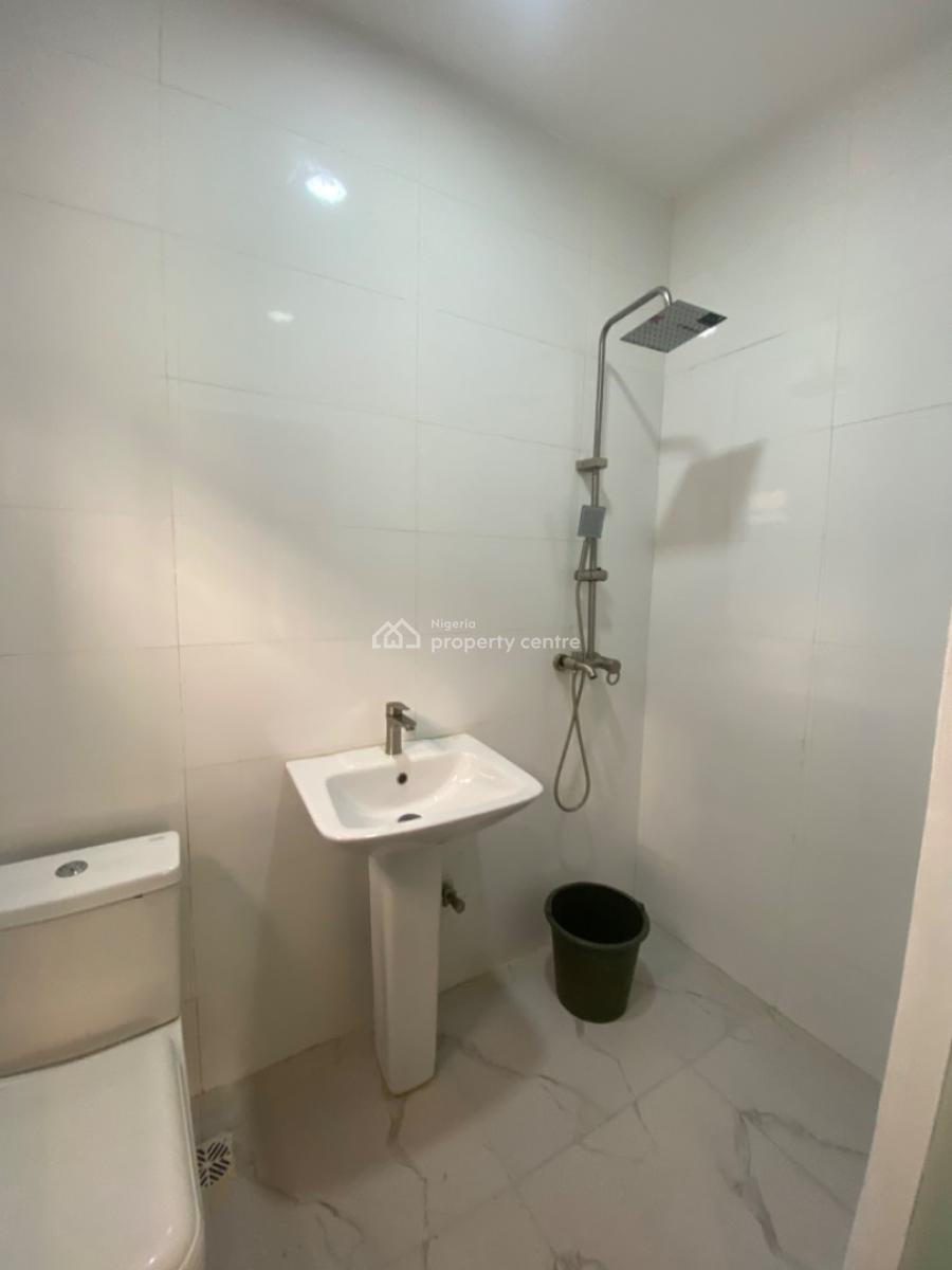 an Executive Service Furnished Mini Flat, Off Abraham Adesanya Estate, Ogombo, Ajah, Lagos, Mini Flat (room and Parlour) for Rent