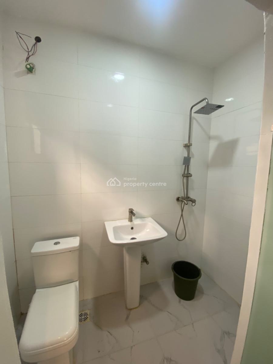 an Executive Service Furnished Mini Flat, Off Abraham Adesanya Estate, Ogombo, Ajah, Lagos, Mini Flat (room and Parlour) for Rent