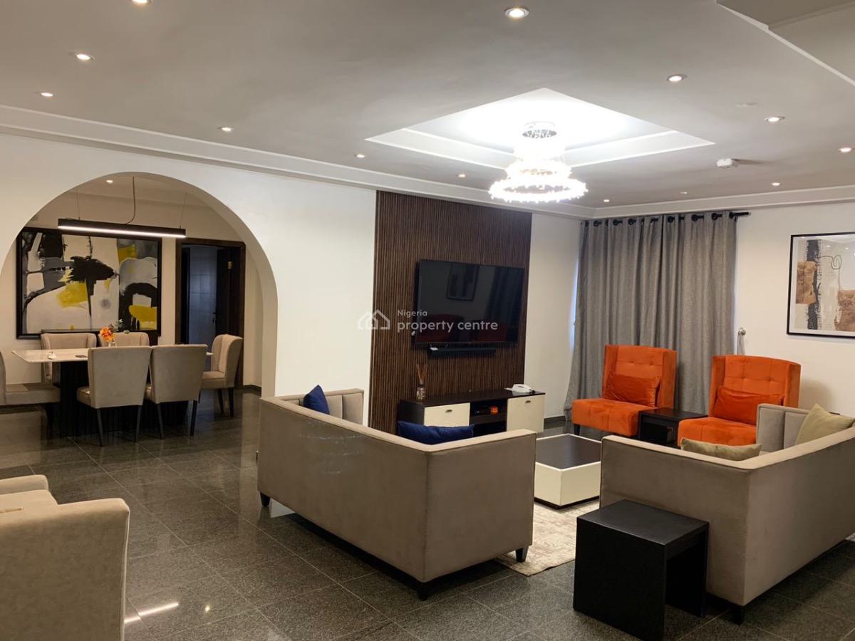 Lovely 4bedroom Apartment, Wole Olateju Street, Lekki Phase 1, Lekki, Lagos, Flat / Apartment Short Let