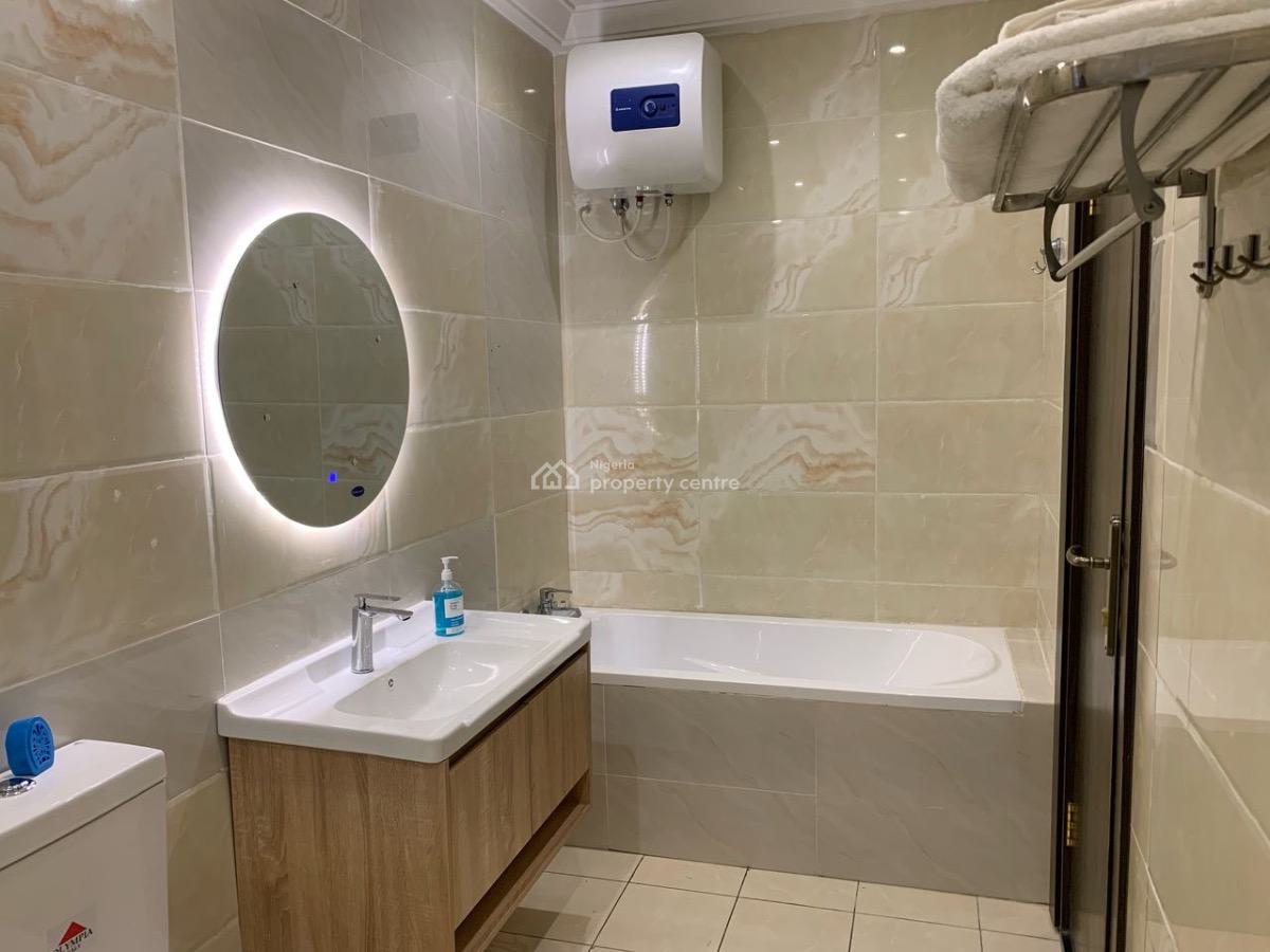 Lovely 3bedroom Apartment in Lekki Phase 1, Wole Olateju Street, Lekki Phase 1, Lekki, Lagos, Flat / Apartment Short Let