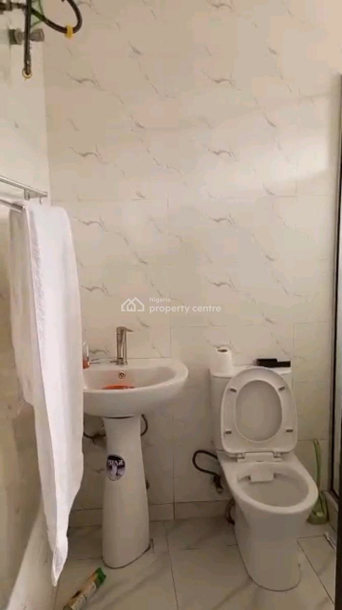 Relatively New 3 Bedrooms Up Flat*, Bakare Daudu Street By Deeper Life Hq, Ifako, Gbagada, Lagos, Flat / Apartment for Sale