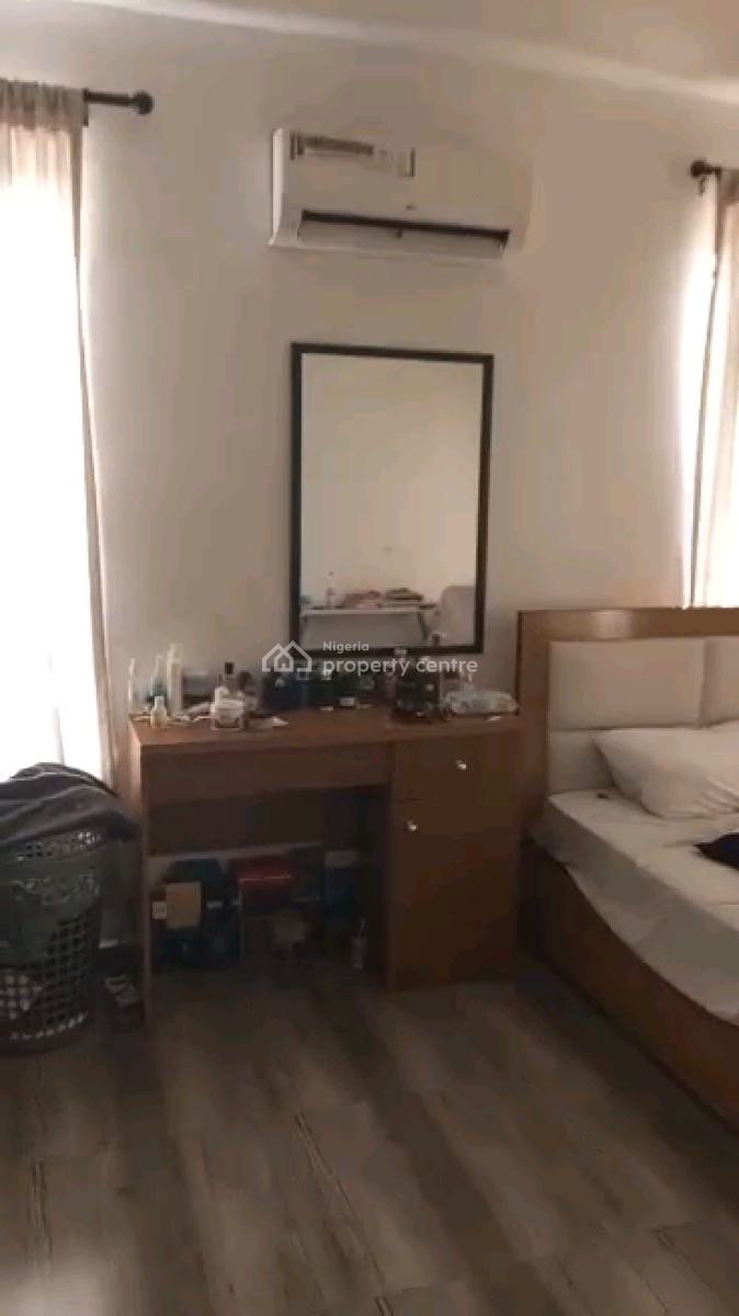 Relatively New 3 Bedrooms Up Flat*, Bakare Daudu Street By Deeper Life Hq, Ifako, Gbagada, Lagos, Flat / Apartment for Sale