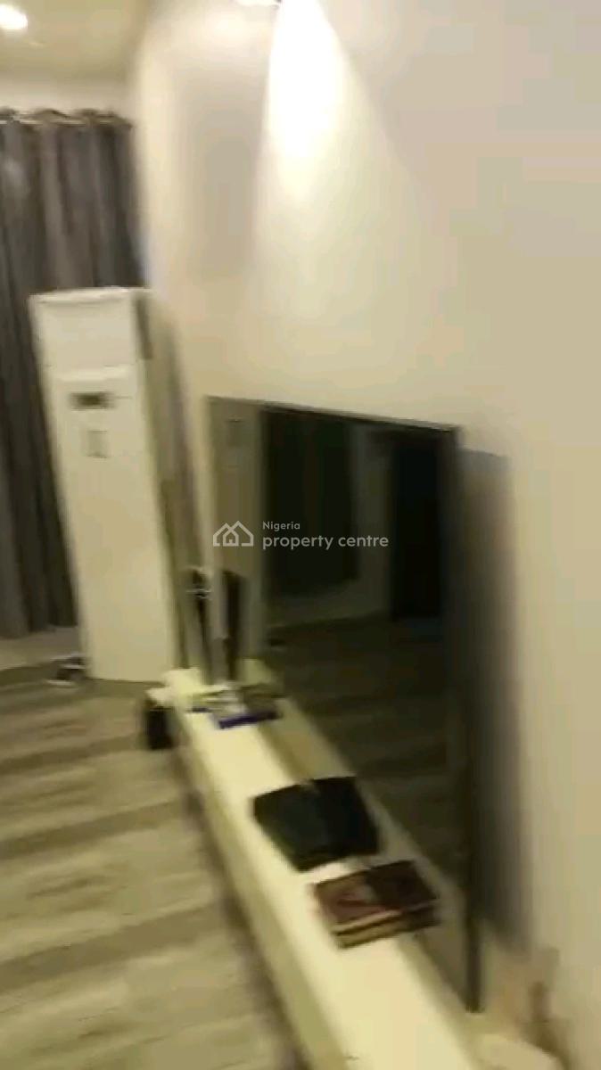 Relatively New 3 Bedrooms Up Flat*, Bakare Daudu Street By Deeper Life Hq, Ifako, Gbagada, Lagos, Flat / Apartment for Sale