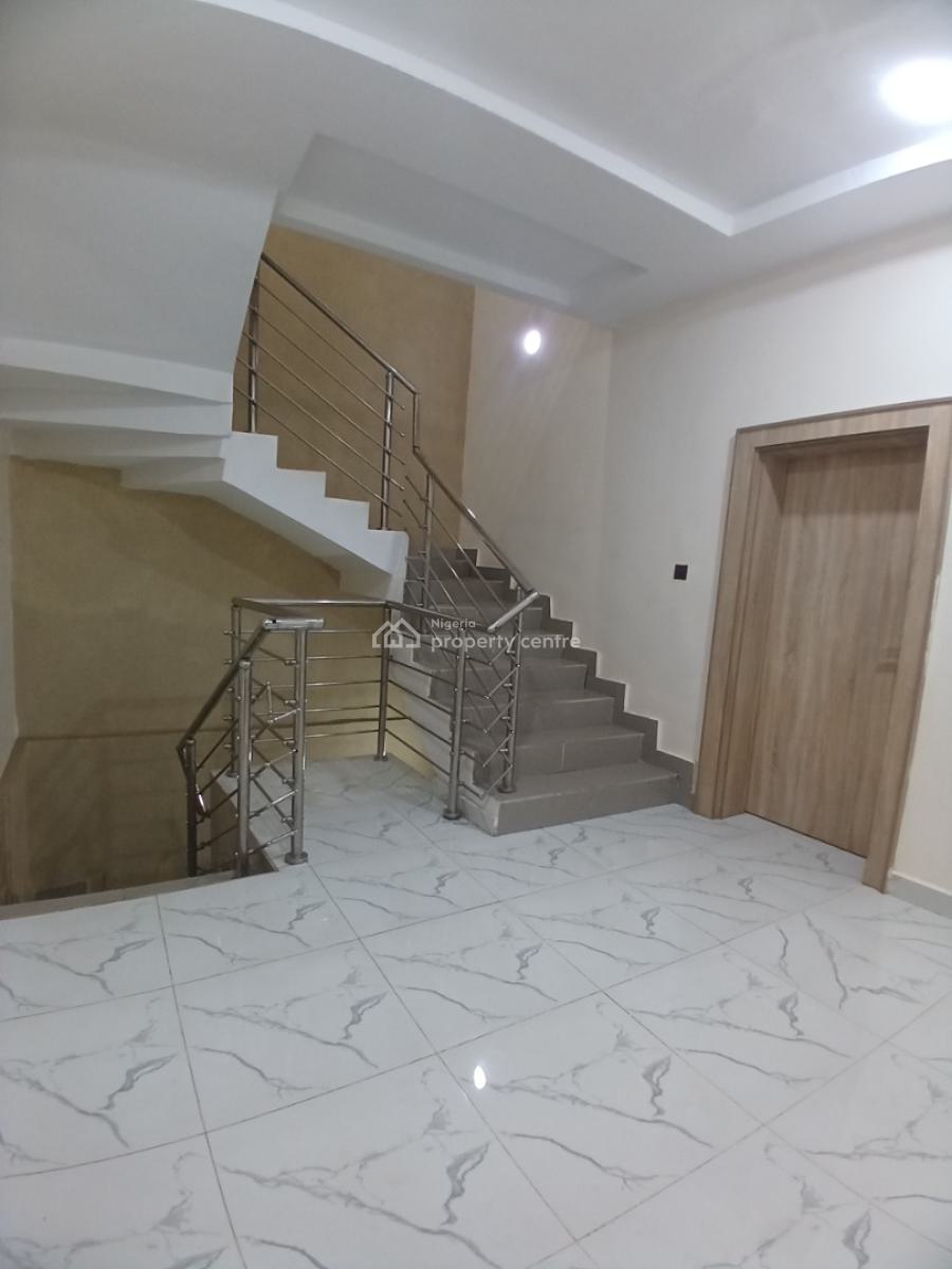 Well Renovated 4 Bedroom Terrace Duplex with 1room Bq, Guzape Abuja Diplomatic Zone, Guzape District, Abuja, Terraced Duplex for Rent