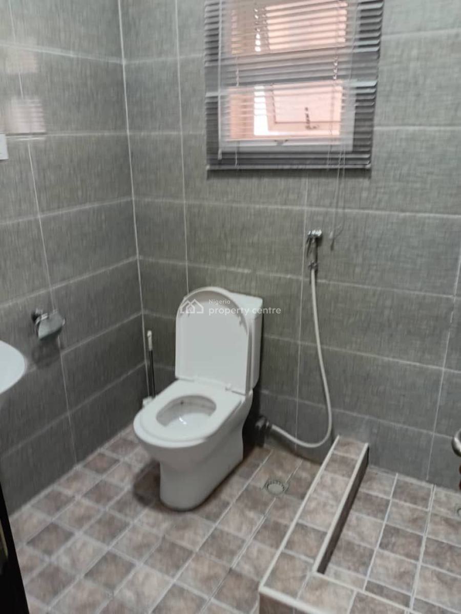 Clean 4bedroom Terrace Duplex with Bq in a Secured Estate, Lekki Right, Lekki Phase 1, Lekki, Lagos, Terraced Duplex for Sale