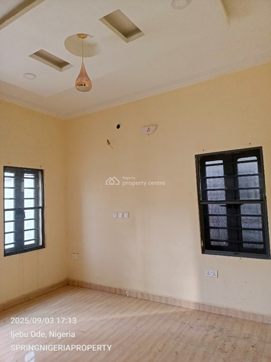 Luxury 2 Bedroom Flat in a Gated Estate, Ogombo, Ajah, Lagos, Flat / Apartment for Rent