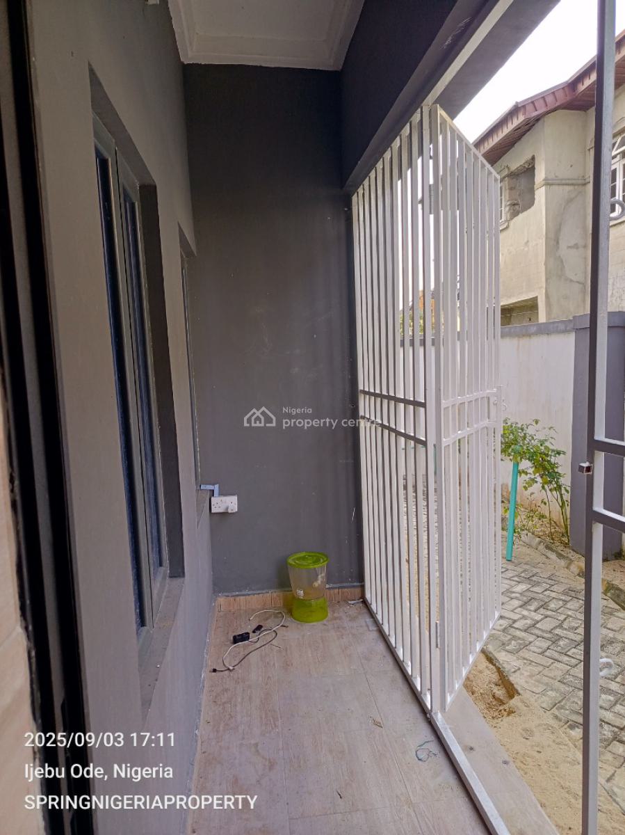 Luxury 2 Bedroom Flat in a Gated Estate, Ogombo, Ajah, Lagos, Flat / Apartment for Rent