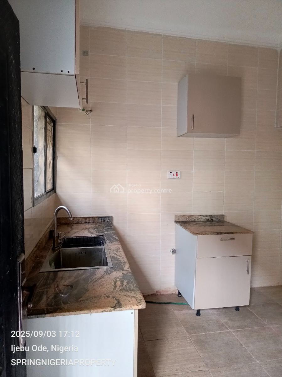 Luxury 2 Bedroom Flat in a Gated Estate, Ogombo, Ajah, Lagos, Flat / Apartment for Rent