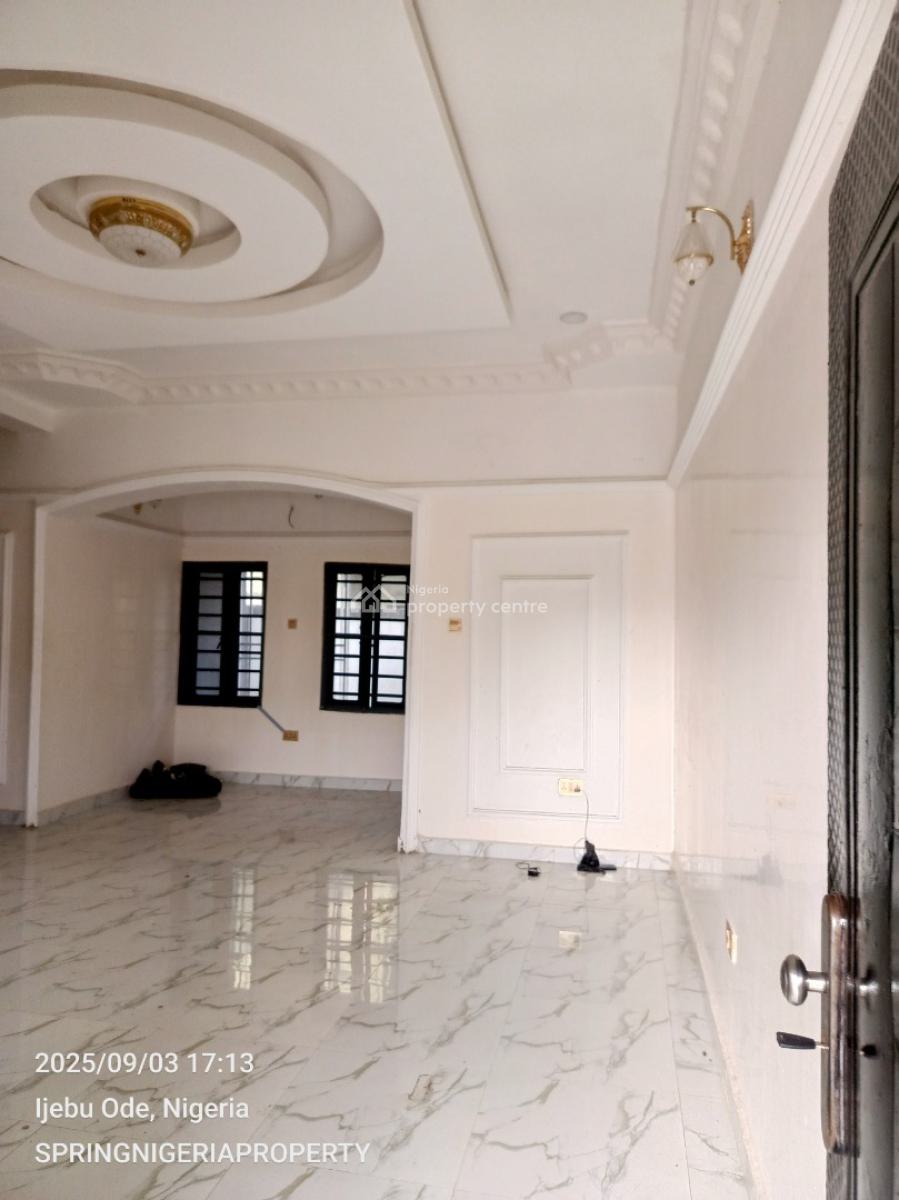 Luxury 2 Bedroom Flat in a Gated Estate, Ogombo, Ajah, Lagos, Flat / Apartment for Rent