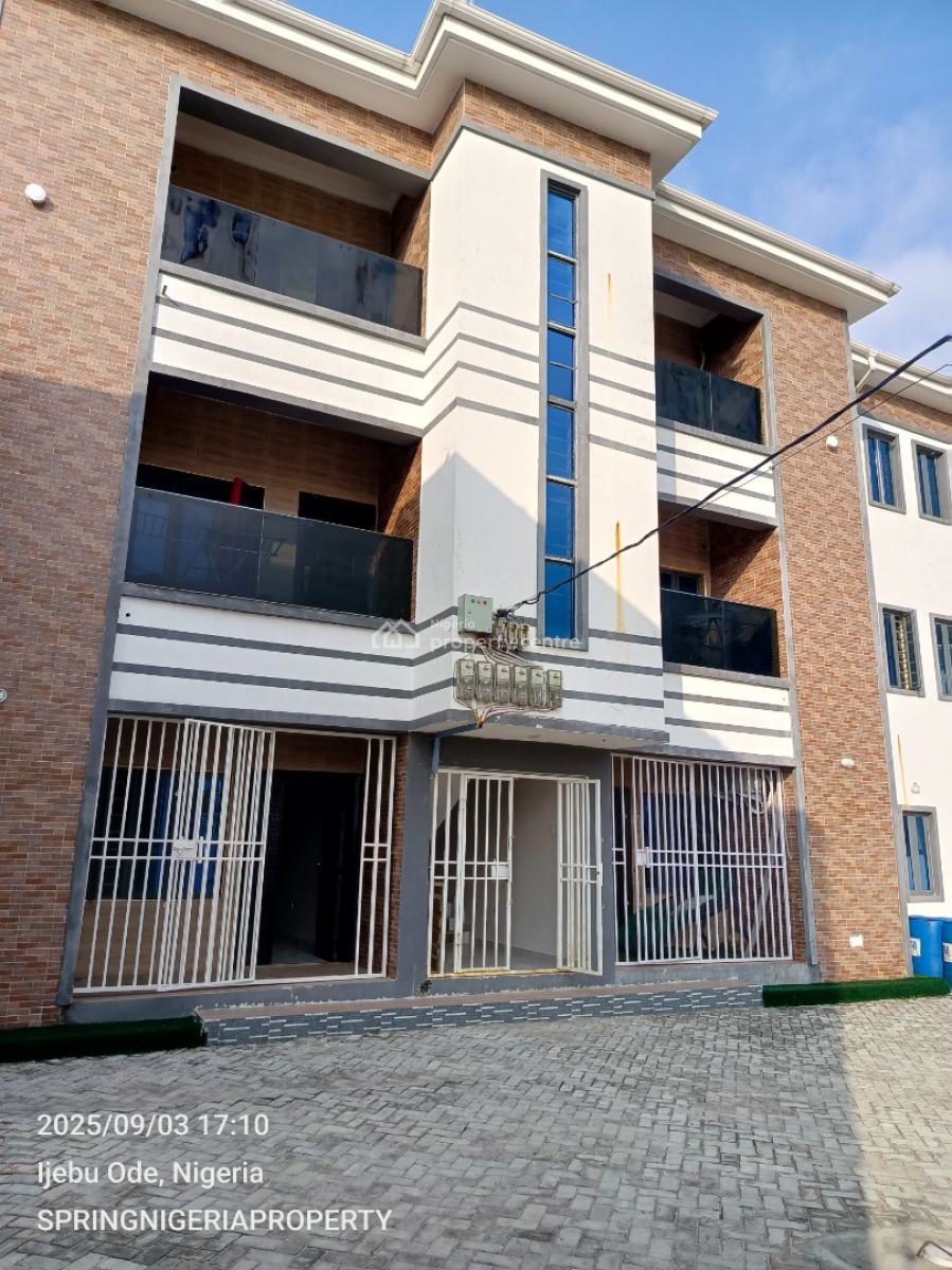 Luxury 2 Bedroom Flat in a Gated Estate, Ogombo, Ajah, Lagos, Flat / Apartment for Rent
