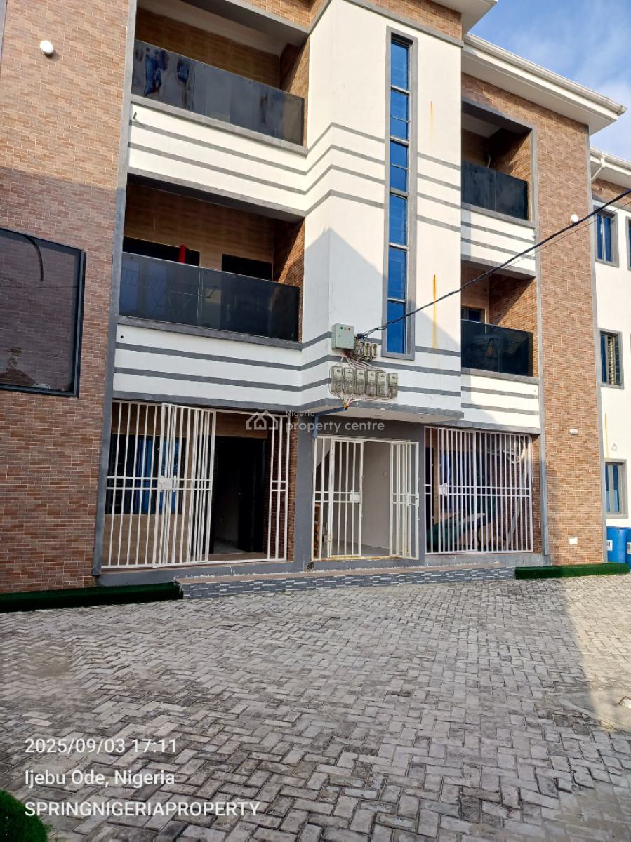 Luxury 2 Bedroom Flat in a Gated Estate, Ogombo, Ajah, Lagos, Flat / Apartment for Rent