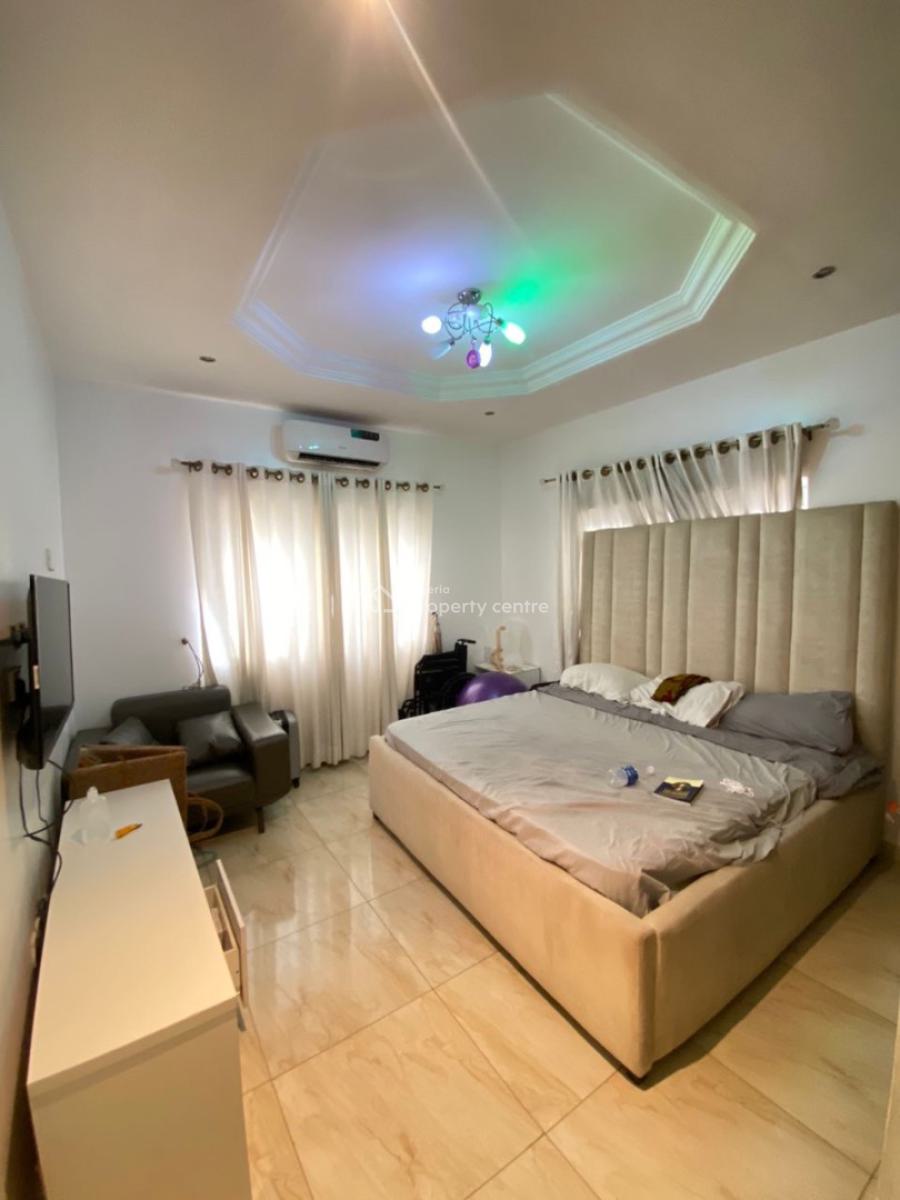 Spacious 3 Bedroom Apartment, Ikate, Lekki, Lagos, Flat / Apartment for Sale