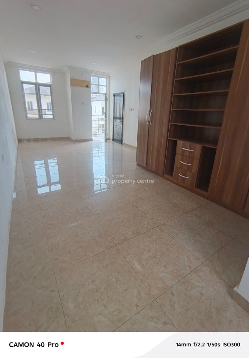 4 Bedroom Duplex in Lekki Right, By Pinnacle Fuel Station, Lekki Phase 1, Lekki, Lagos, Semi-detached Duplex for Rent