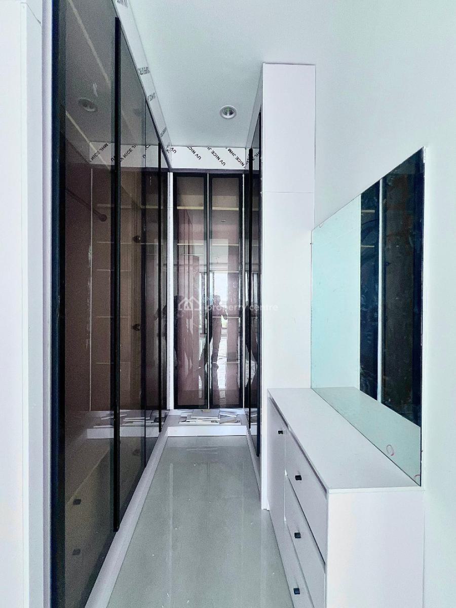 3 Bed Apartment with Bq, Gym, Elevator & Swimming Pool, Lekki Phase 1, Lekki, Lagos, Flat / Apartment for Rent