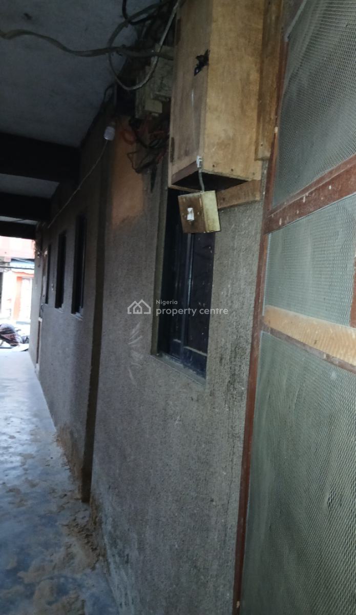 Fine Lovely Nice Mini, Yaba, Lagos, Mini Flat (room and Parlour) for Rent