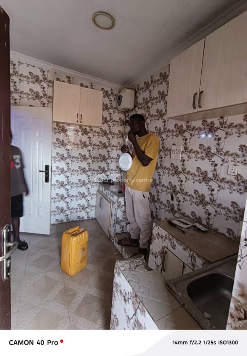 2 Bedroom Flat, Gra, Alalubosa, Ibadan, Oyo, House for Rent