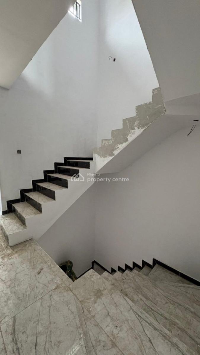 5 Bedroom Terrace with Penthouse, Kolapo Ishola Gra Akobo General Gas Ibadan, Akobo, Ibadan, Oyo, Terraced Duplex for Sale
