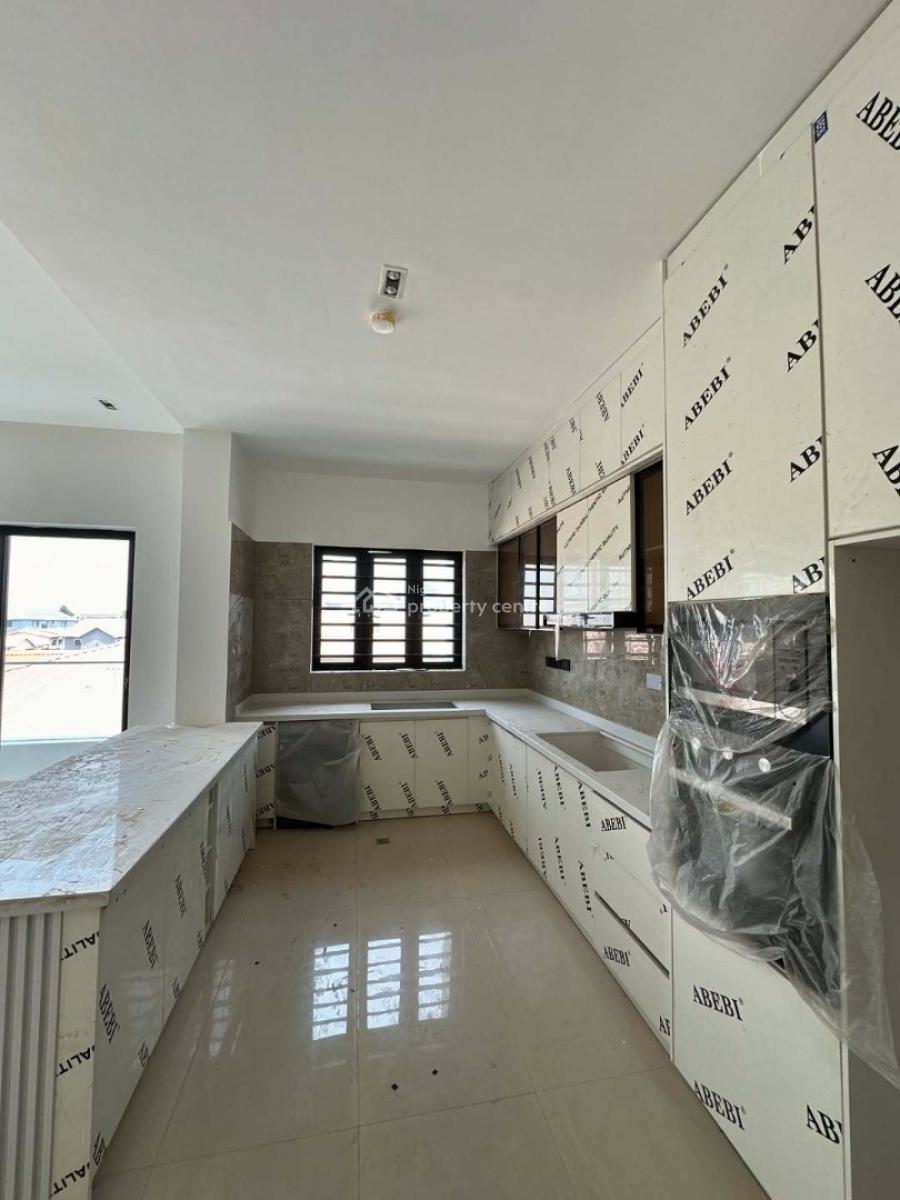 3-bedroom Apartment with Bq, Lekki Phase 1, Lekki, Lagos, Flat / Apartment for Rent