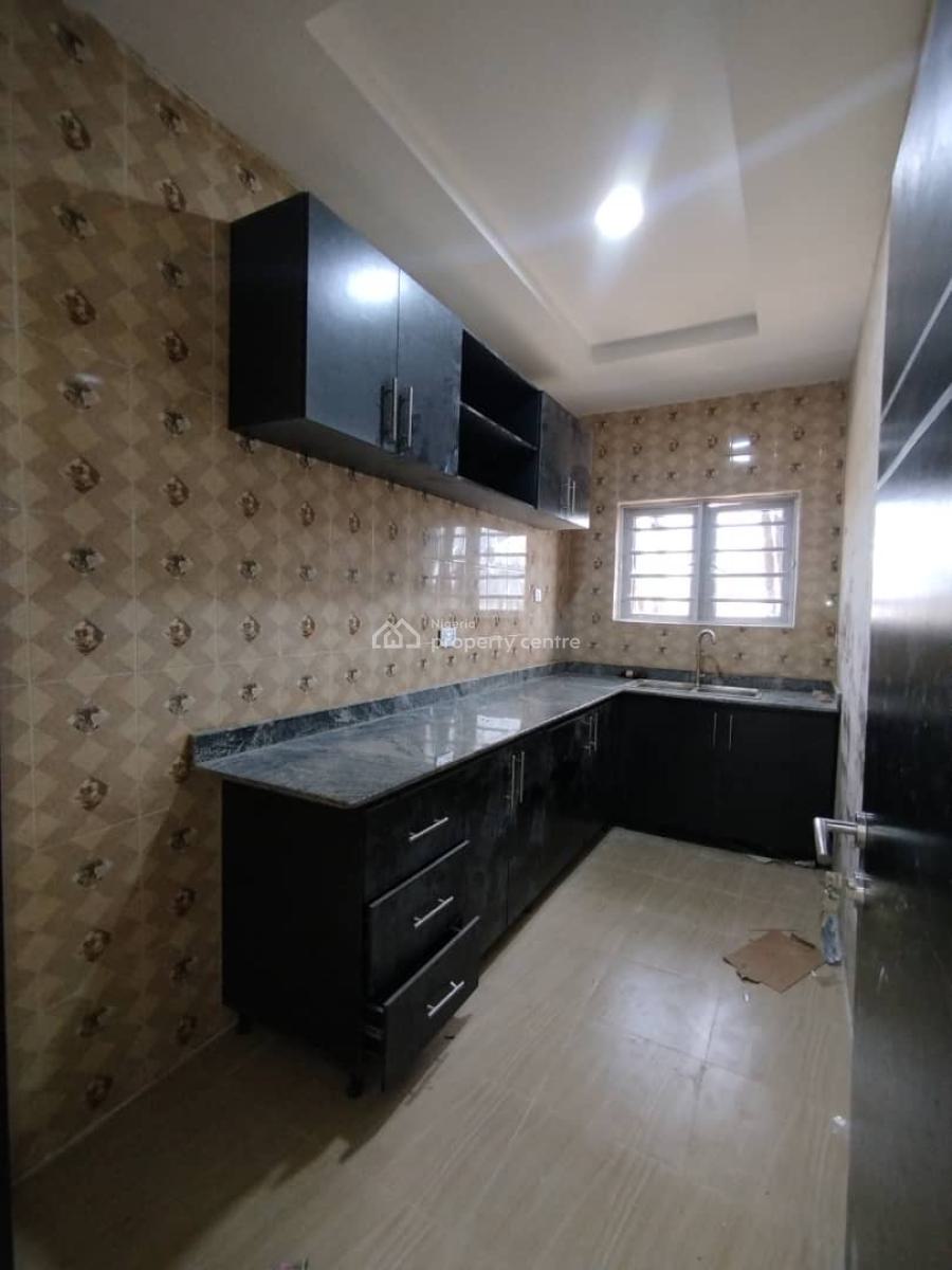 Modern and Spacious 2 Bedroom Apartment Available, Ogunfayo, Awoyaya, Ibeju Lekki, Lagos, Flat / Apartment for Rent