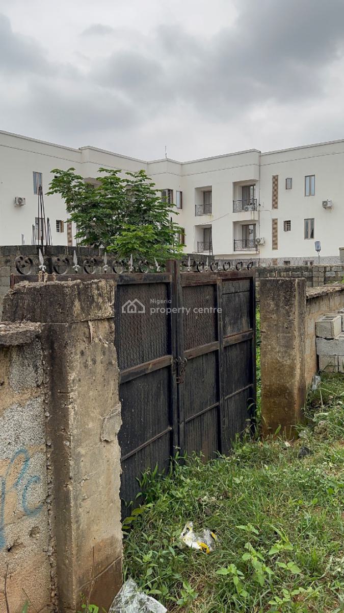 Standard 1000.sqm Land in a Residential Area with Uncompleted Building, Wuye, Abuja, Residential Land for Sale