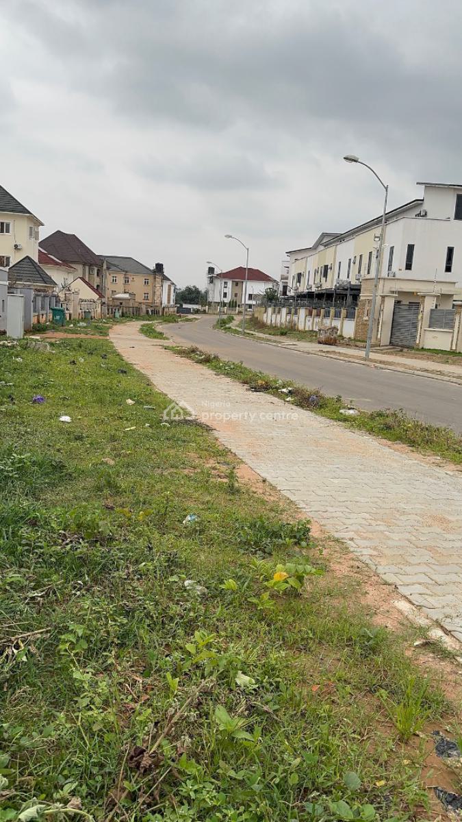 Standard 1000.sqm Land in a Residential Area with Uncompleted Building, Wuye, Abuja, Residential Land for Sale