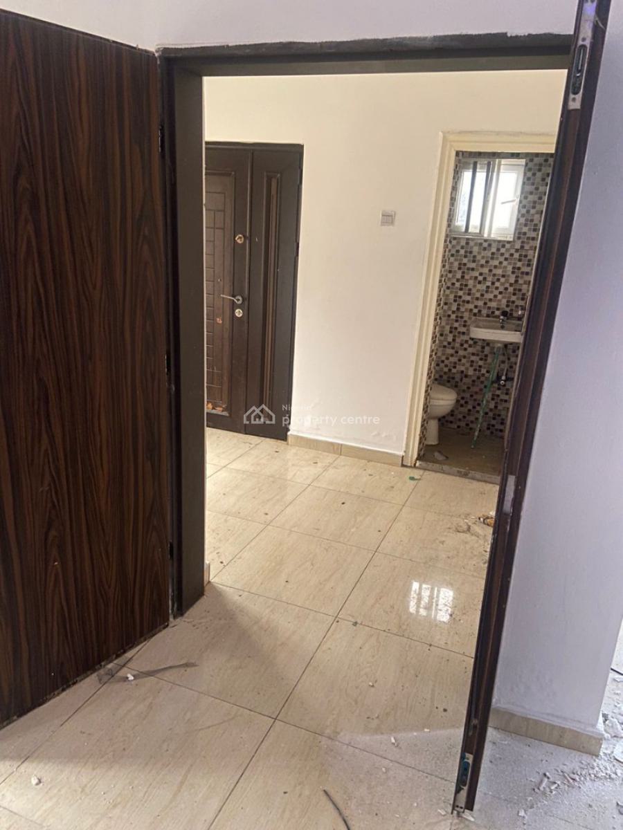 Standard and Sharp 4 Bedroom Wing of Duplex, Atlantic View Estate, Lekki, Lagos, House for Rent