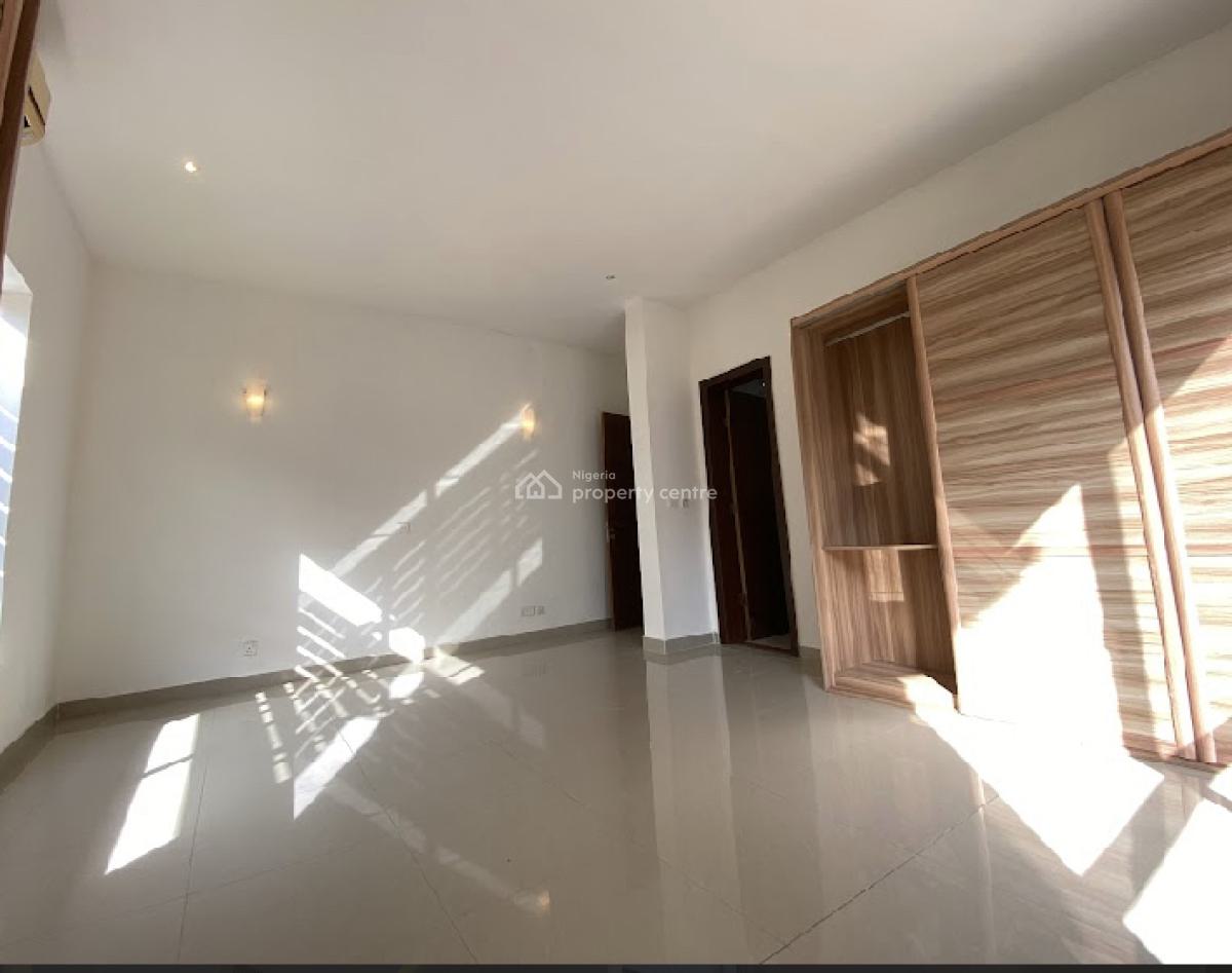 Water Front 3 Bedrooms Flat with Bq, 3rd Avenue, Banana Island, Ikoyi, Lagos, Flat / Apartment for Sale