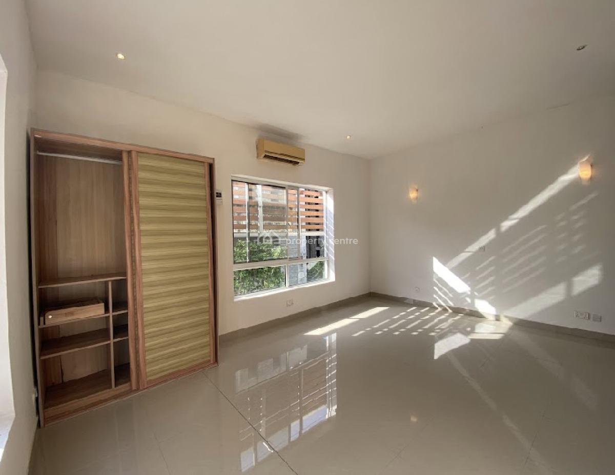 Water Front 3 Bedrooms Flat with Bq, 3rd Avenue, Banana Island, Ikoyi, Lagos, Flat / Apartment for Sale