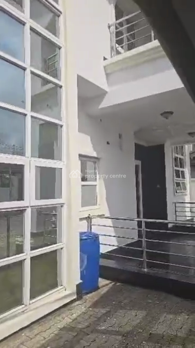 Distress 5bedr Detach and Bq, Diamond Estate Amuwo Odofin Lagos, Amuwo Odofin, Lagos, Detached Duplex for Sale