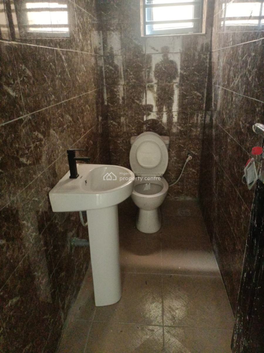 Standard and Spacious 3 Bedroom Flat, Thomas Estate, Ajah, Lagos, Flat / Apartment for Rent