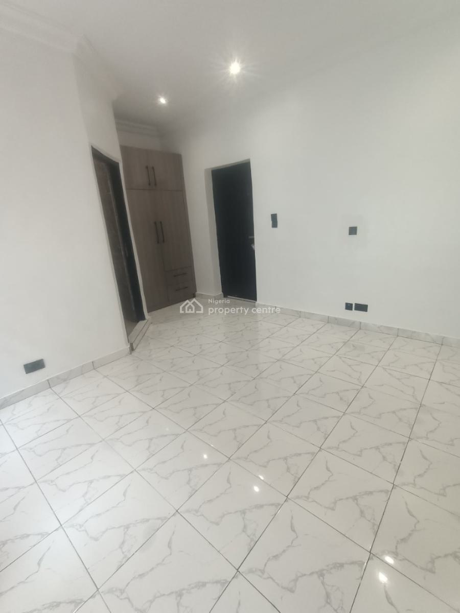 Standard and Sharp 3bedroom Apartment, Thomas Estate, Ajah, Lagos, Flat / Apartment for Rent