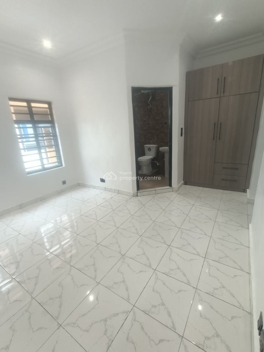Standard and Sharp 3bedroom Apartment, Thomas Estate, Ajah, Lagos, Flat / Apartment for Rent