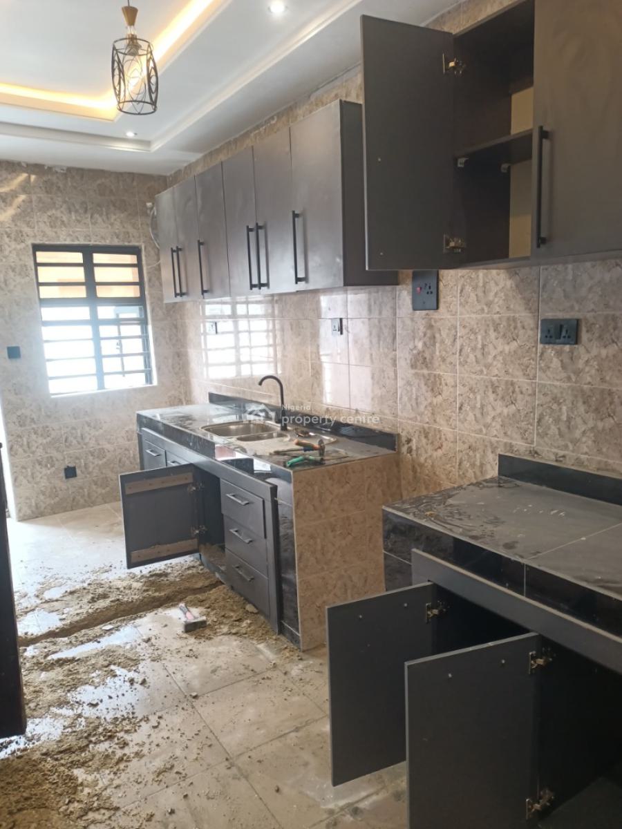 Standard and Sharp 3bedroom Apartment, Thomas Estate, Ajah, Lagos, Flat / Apartment for Rent