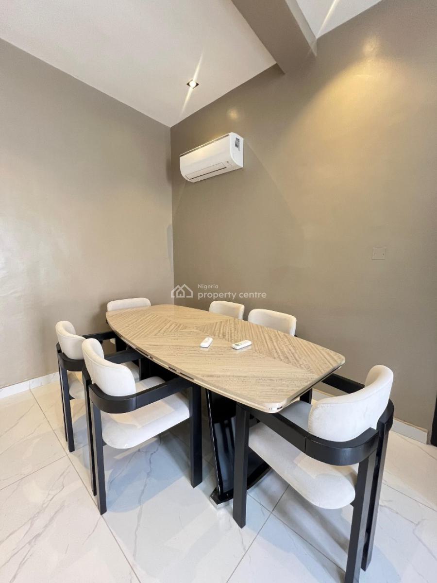 2 Bedroom Penthouse with a Pool Gym and Elevator, Lekki Phase 1, Lekki, Lagos, Flat / Apartment for Sale