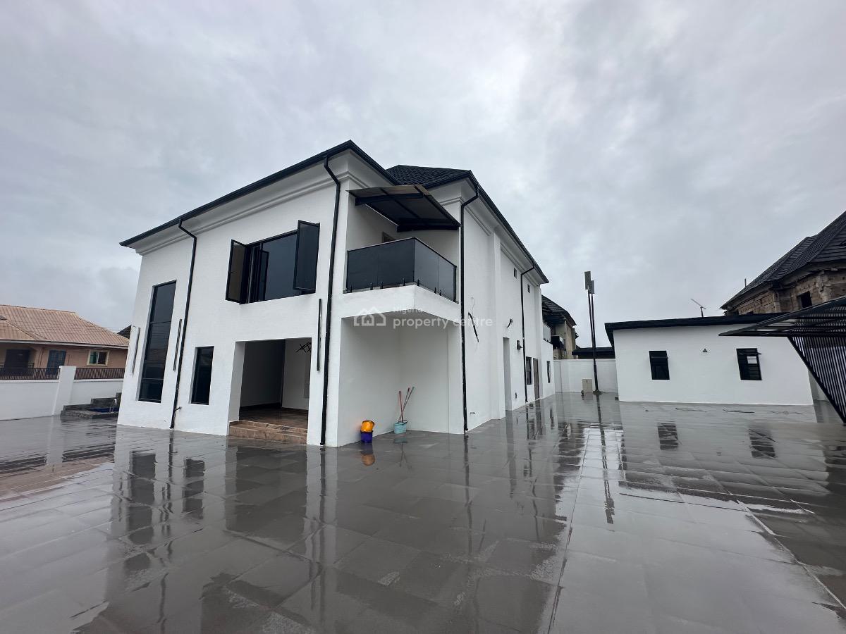5 Bedroom Duplex with Swimming Pool, Doctors Street By General Hospital Axis, Asaba, Delta, Detached Duplex for Sale