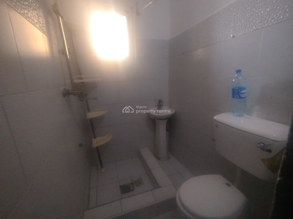 Well Maintained 1 Bedroom Apartment, Off Fola Oshibo Street, Lekki Phase 1, Lekki, Lagos, Mini Flat (room and Parlour) for Rent